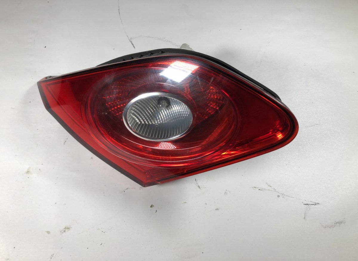 Volkswagen Passat CC / CC Inner tail light, left VW PASSAT CC (357) (2009-2017) Inner tail light...