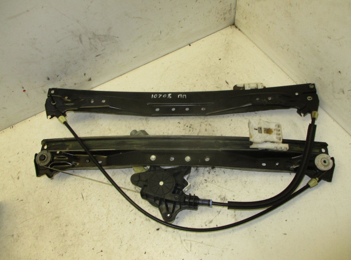 Dodge Caravan Window Regulator Compl. front right DODGE CARAVAN V (2007-2020) Window Regulator Co...