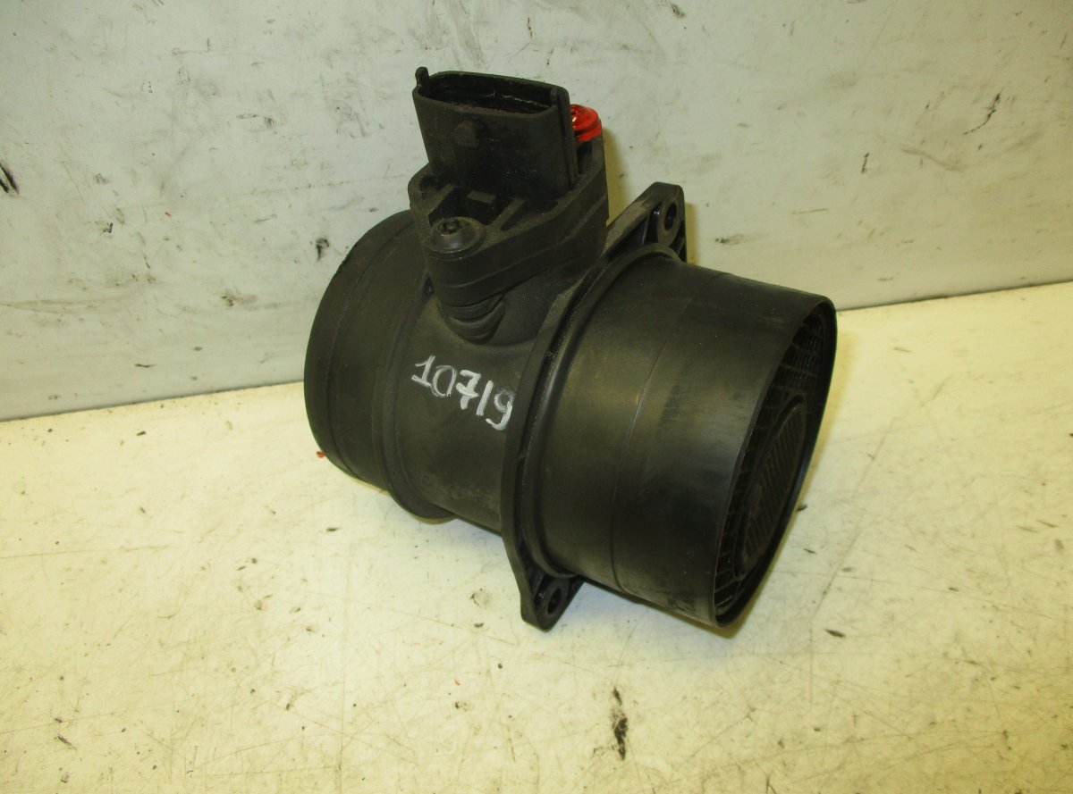 Kia Sorento Mass Air-Flow Sensor KIA SORENTO I (JC) (2002-2009) Mass Air-Flow Se...