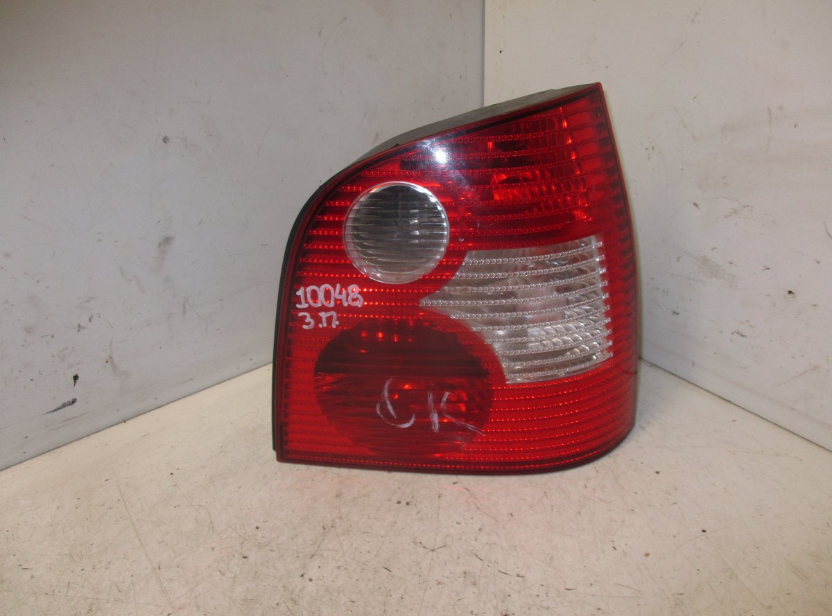 Volkswagen Polo Tail light, right VW POLO IV (9N) (2001-2009) Tail light, right 6...