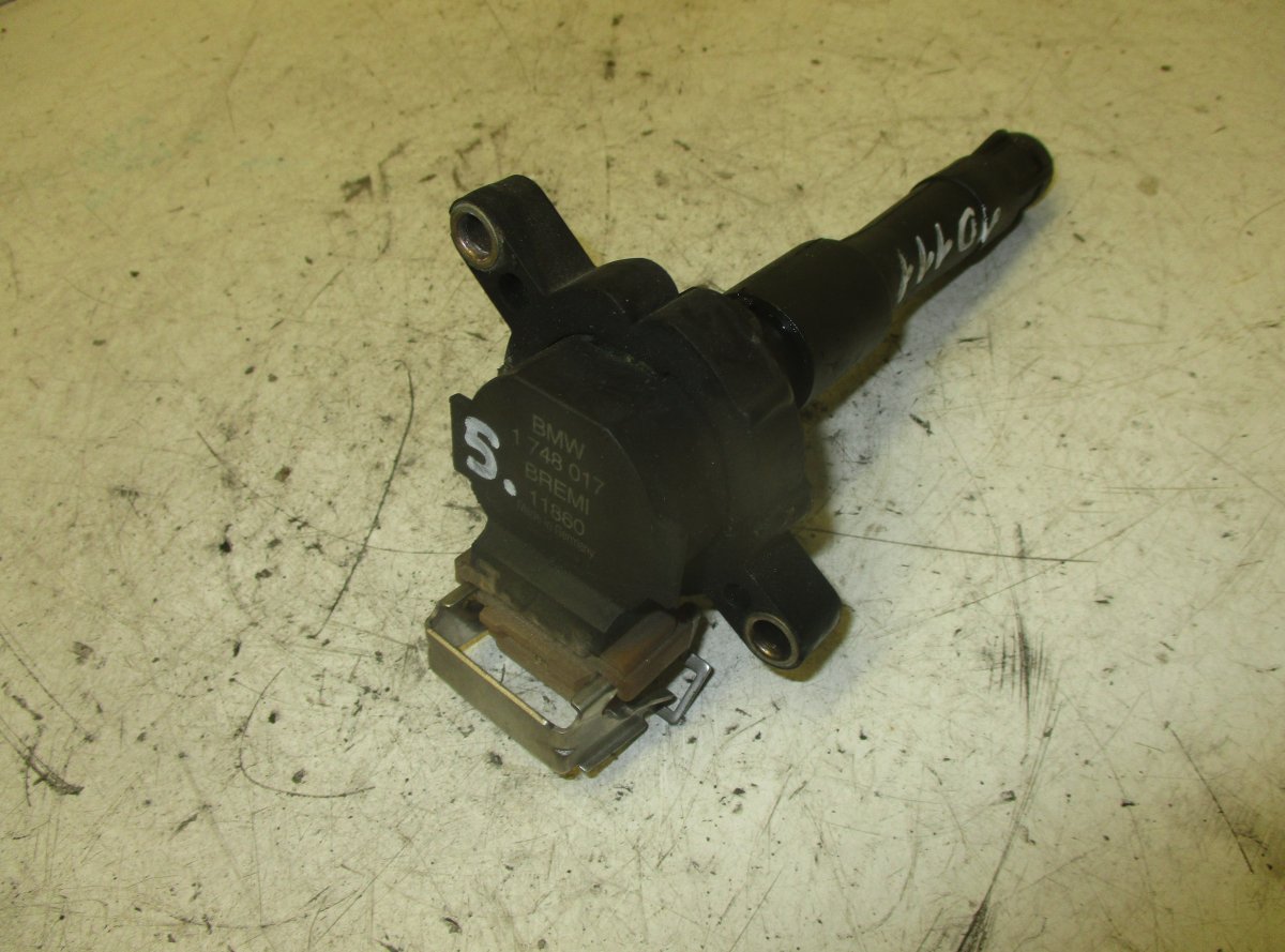 BMW 5 (E39) катушка зажигания BMW 5 (E39) (1995-2004) Ignition Coil 1748017

...