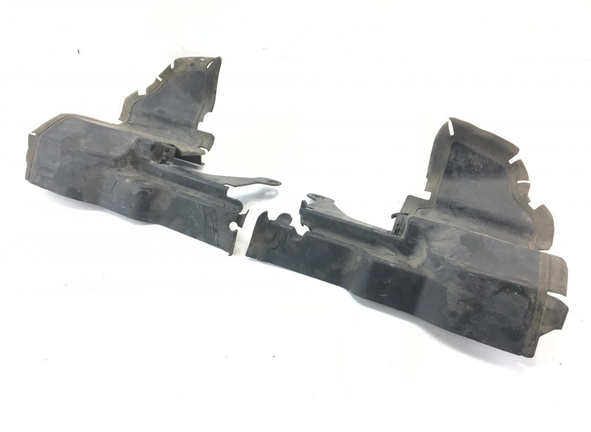 Volvo V70 Air duct front left VOLVO V70 III (BW) (2007-2016) Air duct front l...
