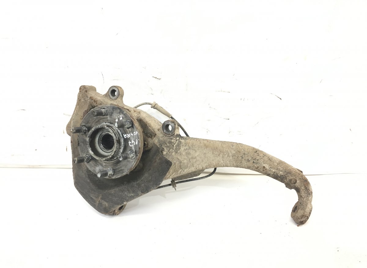 Nissan Pick Up / Navara / NP300 (D22) Wheel bearing housing front right NISSAN NAVARA II / NP300 (D40) (2004-2021) Whee...