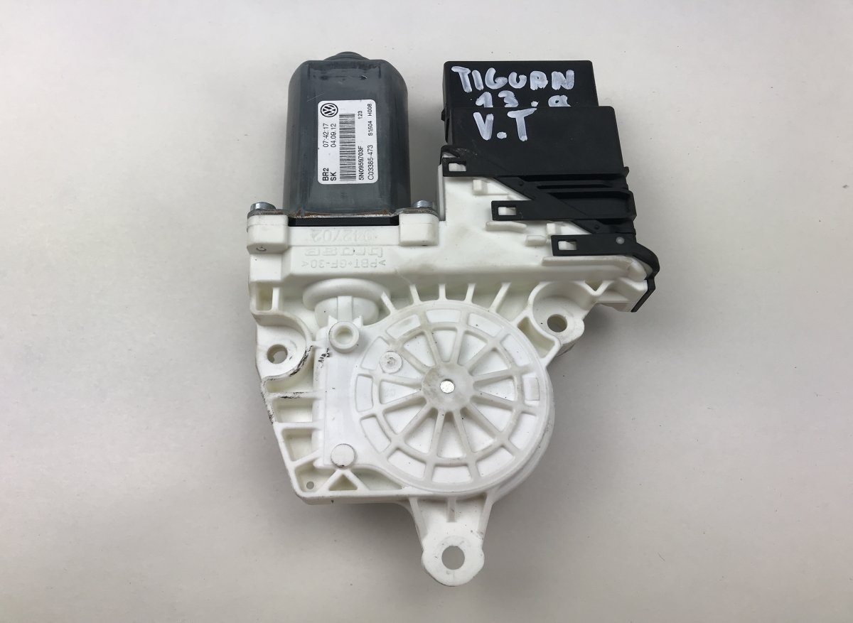 Volkswagen Tiguan Window Regulator Motor Rear Left VW TIGUAN I (5N) (2007-2018) Window Regulator M...