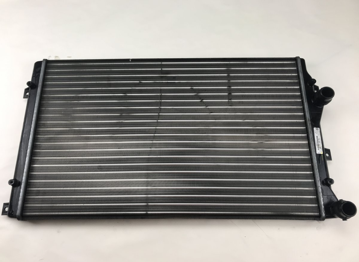 Volkswagen Passat (B7) радиатор VW PASSAT B7 / ALLTRACK (2010-2015) Radiator 1K...