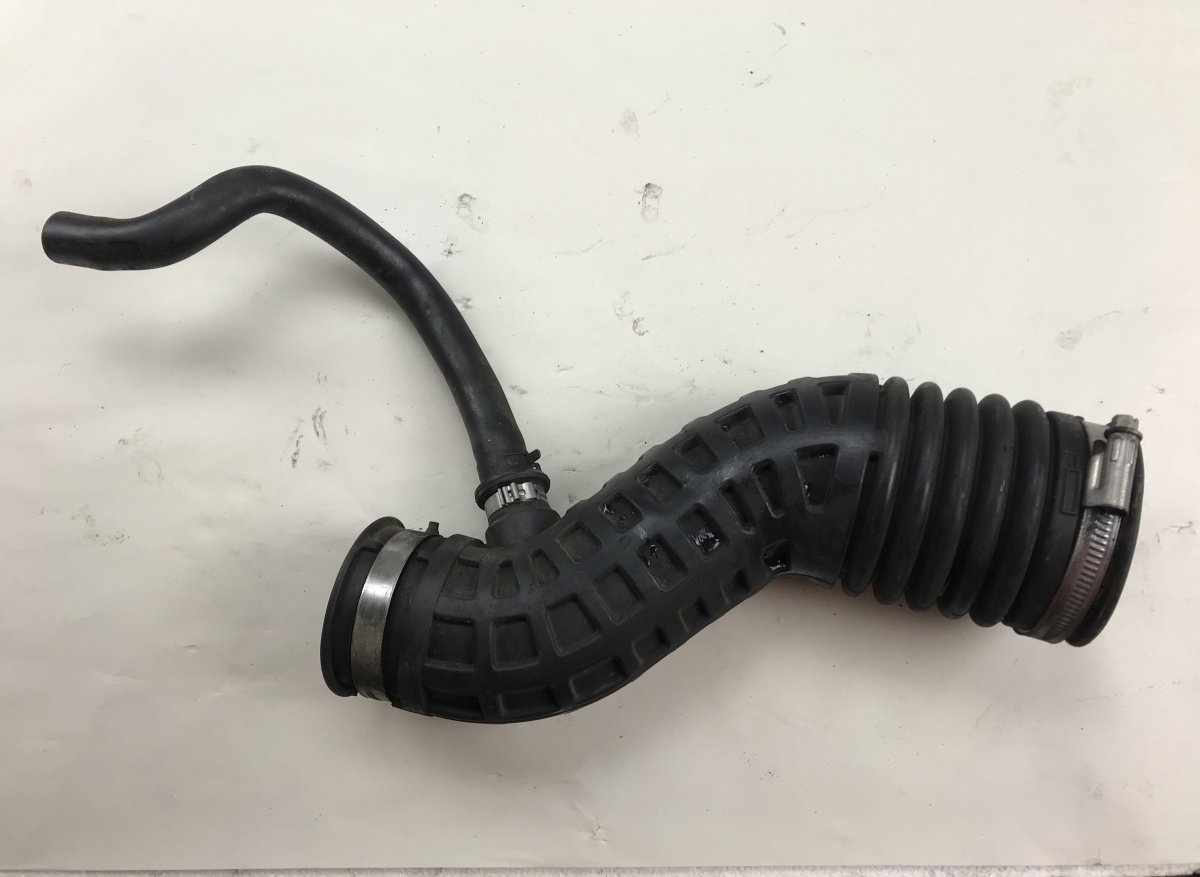 Nissan X-Trail Intercooler pipe upper NISSAN X-TRAIL II (T31) (2007-2013) Intercooler...