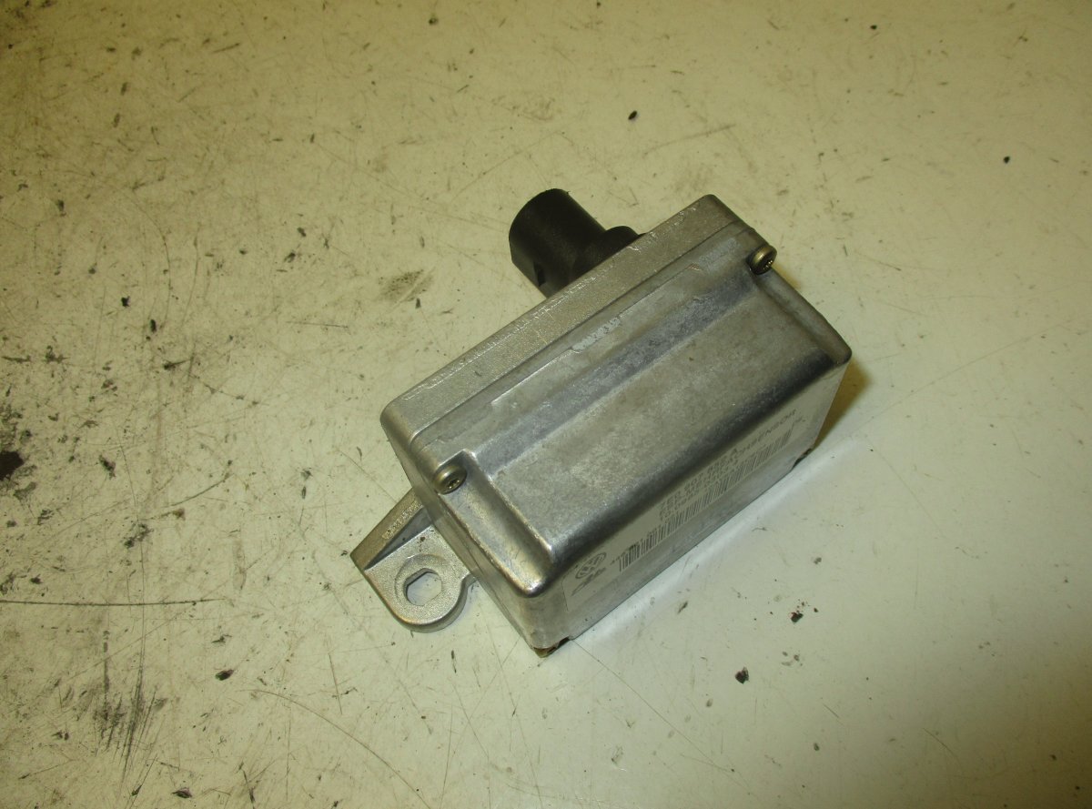 Volkswagen Touareg Yaw rate / kiertonopeus tunnistin VW TOUAREG I (7L) (2002-2010) YAW rate sensor 7...