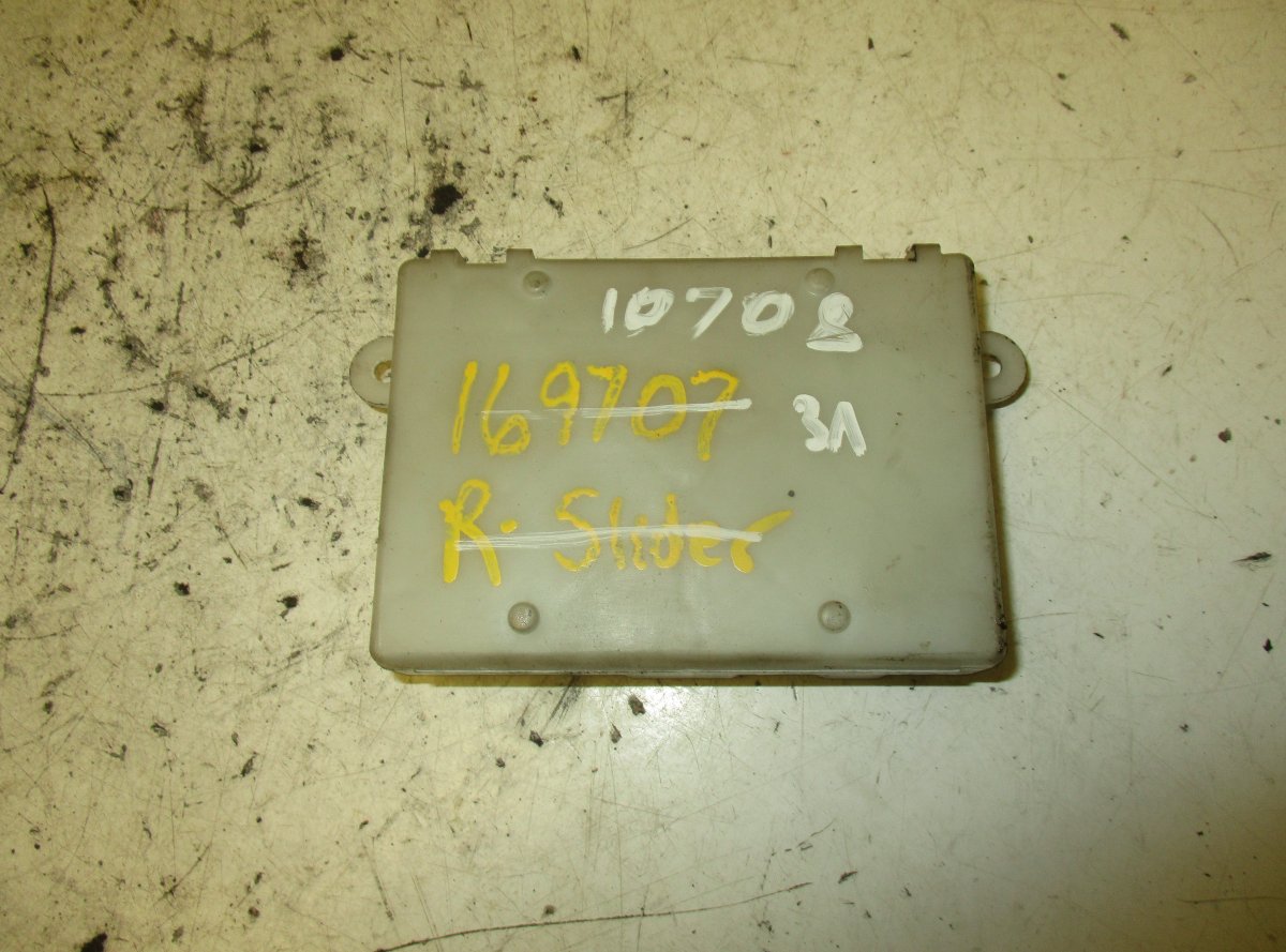Dodge Caravan Door control unit rear left DODGE CARAVAN V (2007-2020) Door control unit r...