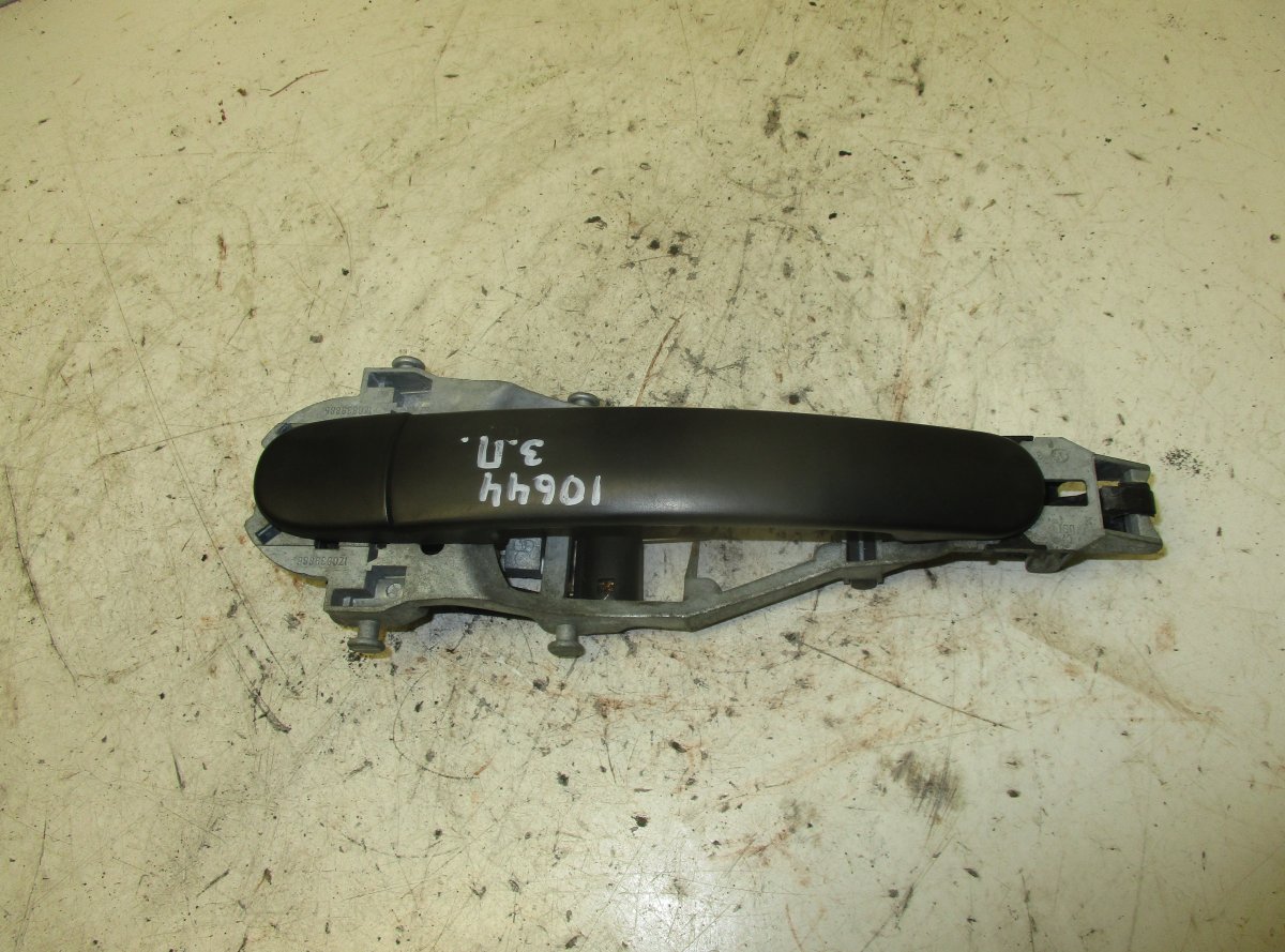 Skoda Octavia Door Handle Exterior Rear Right SKODA OCTAVIA II (1Z) (2004-2013) Door Handle E...