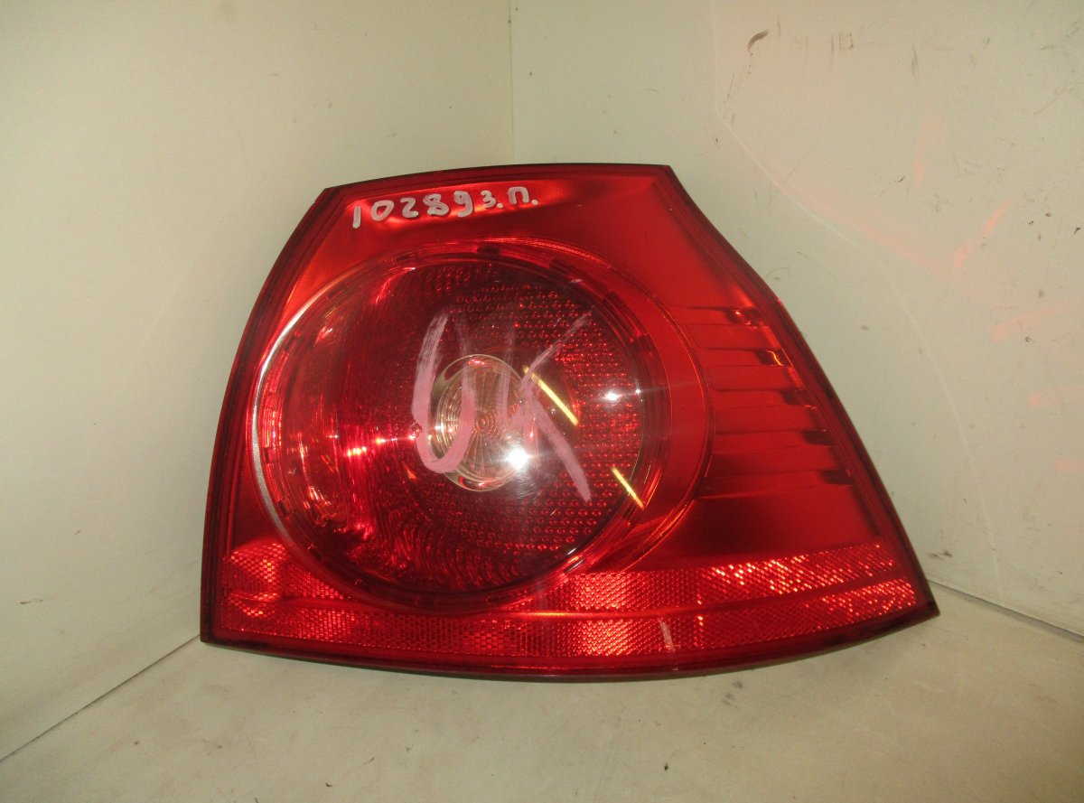 Volkswagen Golf 4 Right Rear Light Right rear light — VW GOLF V (1K) (2003-2009) —...