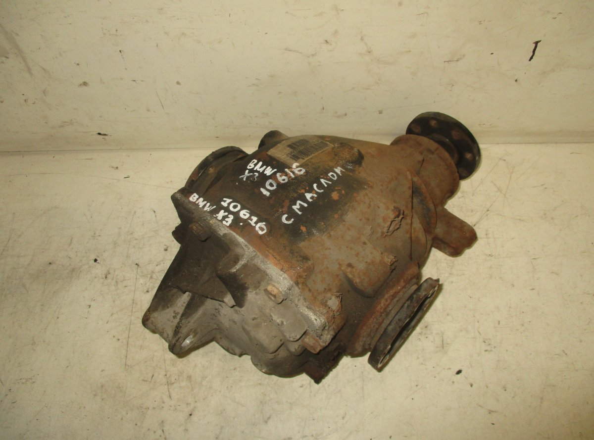 BMW X3 (E83) Rear axle differential BMW X3 (E83) (2004-2012) Rear axle differential...