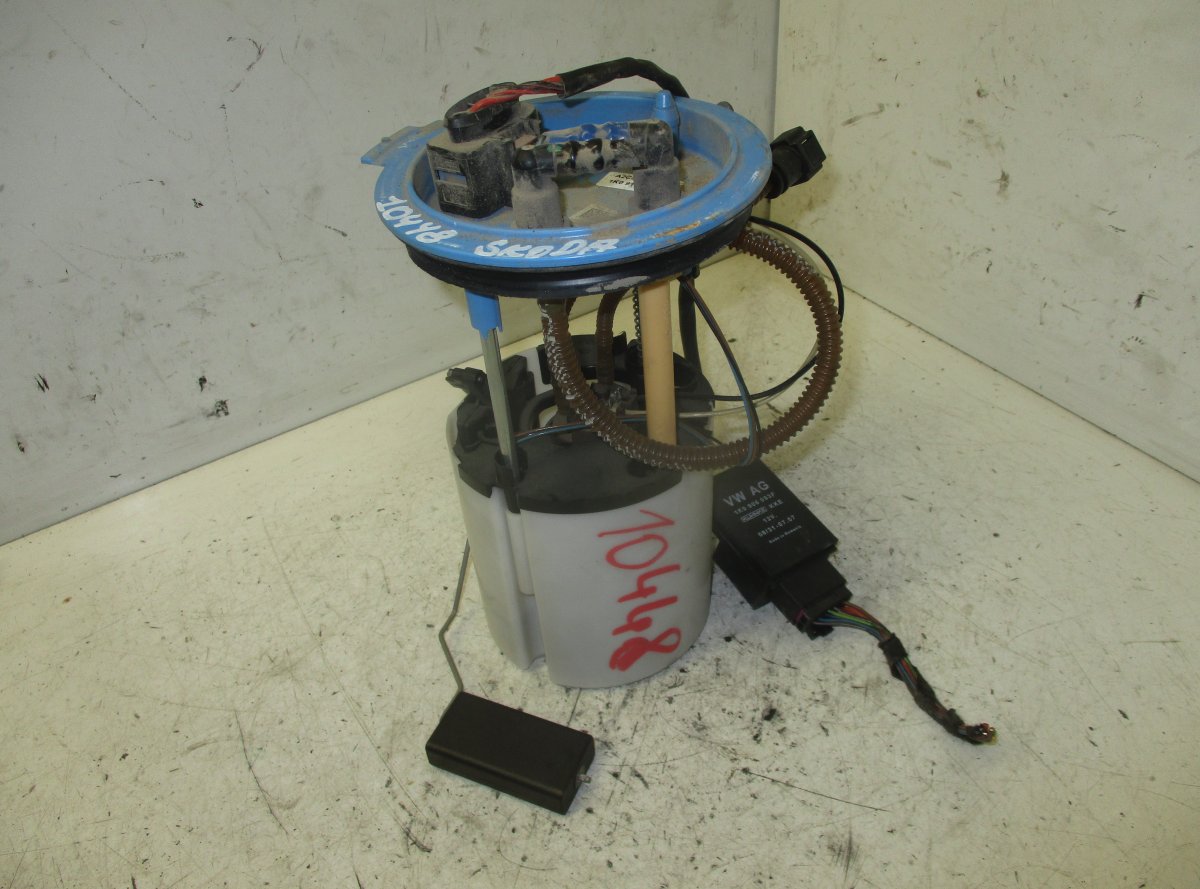 Skoda Superb (3T) Fuel delivery pump SKODA SUPERB II (3T4, 3T5) (2008-2015) Fuel del...