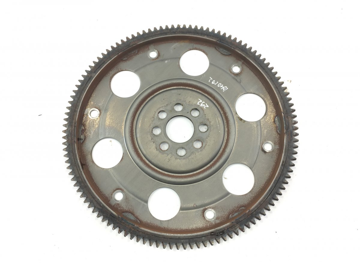 Toyota Avensis (T27) vauhtipyörä TOYOTA AVENSIS (T270) (2009-2018) Flywheel 3210...