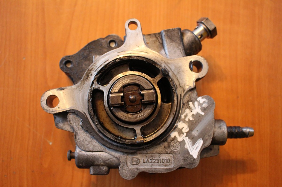Volkswagen Phaeton Fuel injection pump, diesel VW PHAETON (3D) (2002-2016) Fuel injection pump...
