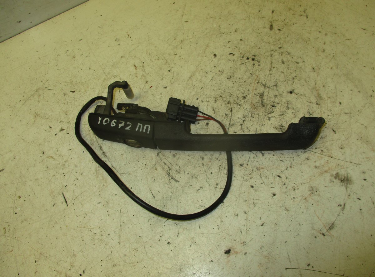 Volkswagen Passat Door Handle Exterior Front Right VW PASSAT (B3, B4) (1988-1997) Door Handle Exte...