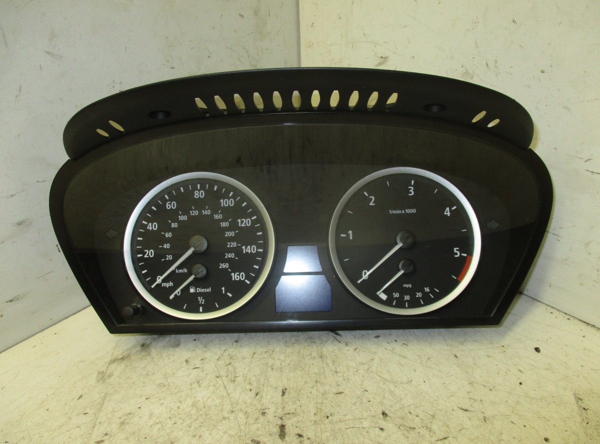 BMW 5 (E60 / E61) приборы BMW 5 (E60, E61) (2003-2010) Instrument Cluster...