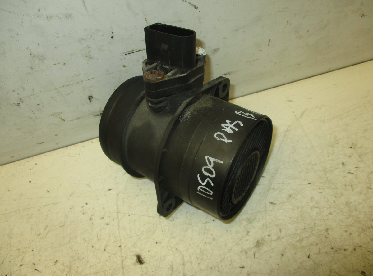 Volkswagen Passat Mass Air-Flow Sensor VW PASSAT B6 (3C) (2005-2010) Mass Air-Flow Sen...