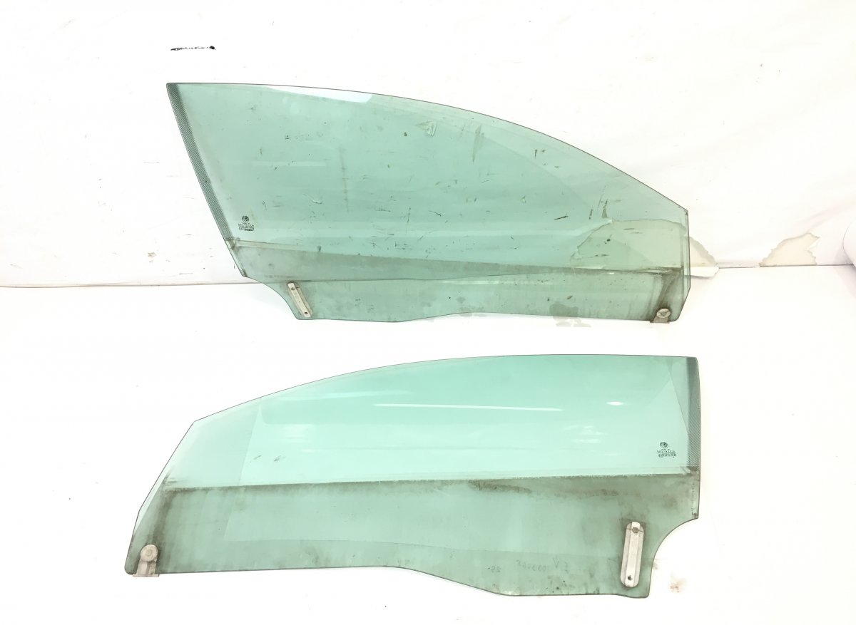 Alfa-Romeo 147 Door window glass front left ALFA ROMEO 147 (937) (2001-2010) Door window gl...