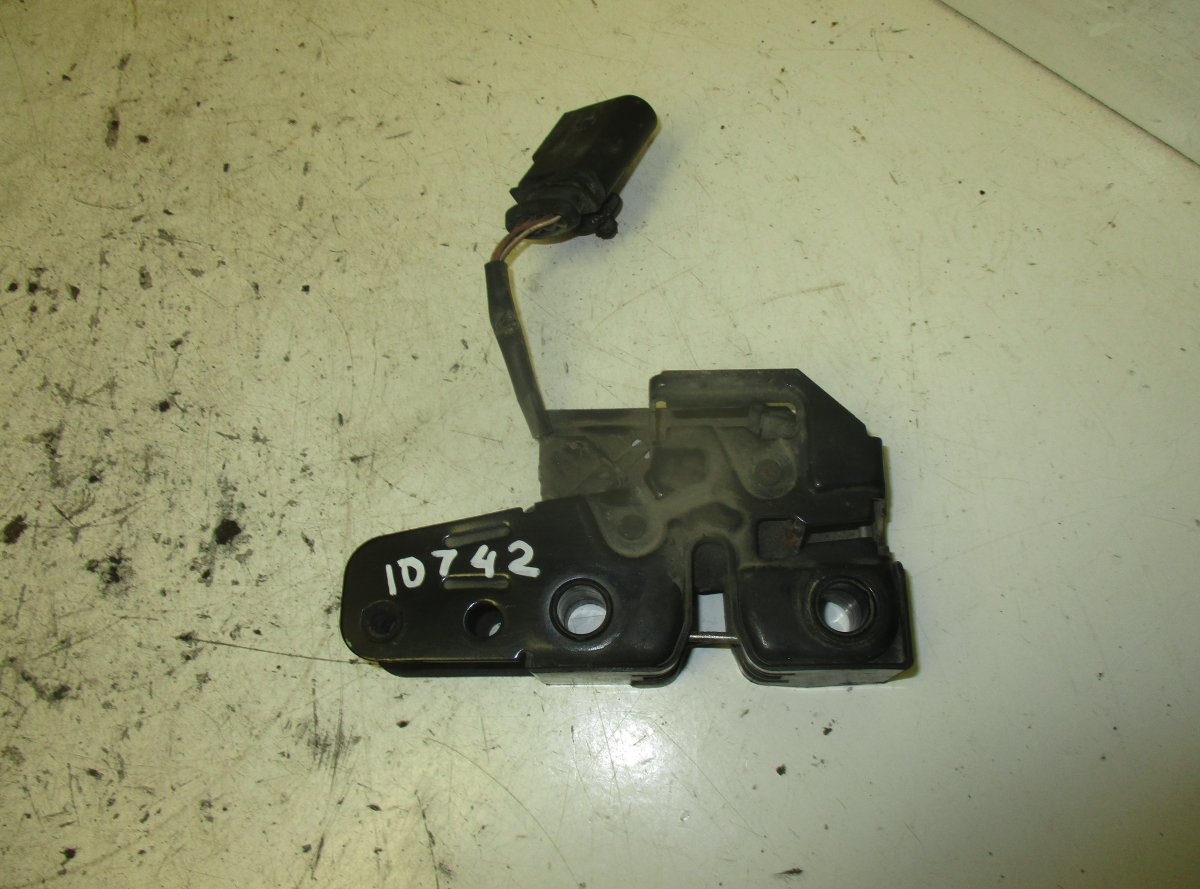 Volkswagen Touareg Bonnet Latch VW TOUAREG I (7L) (2002-2010) Bonnet Latch

Gen...