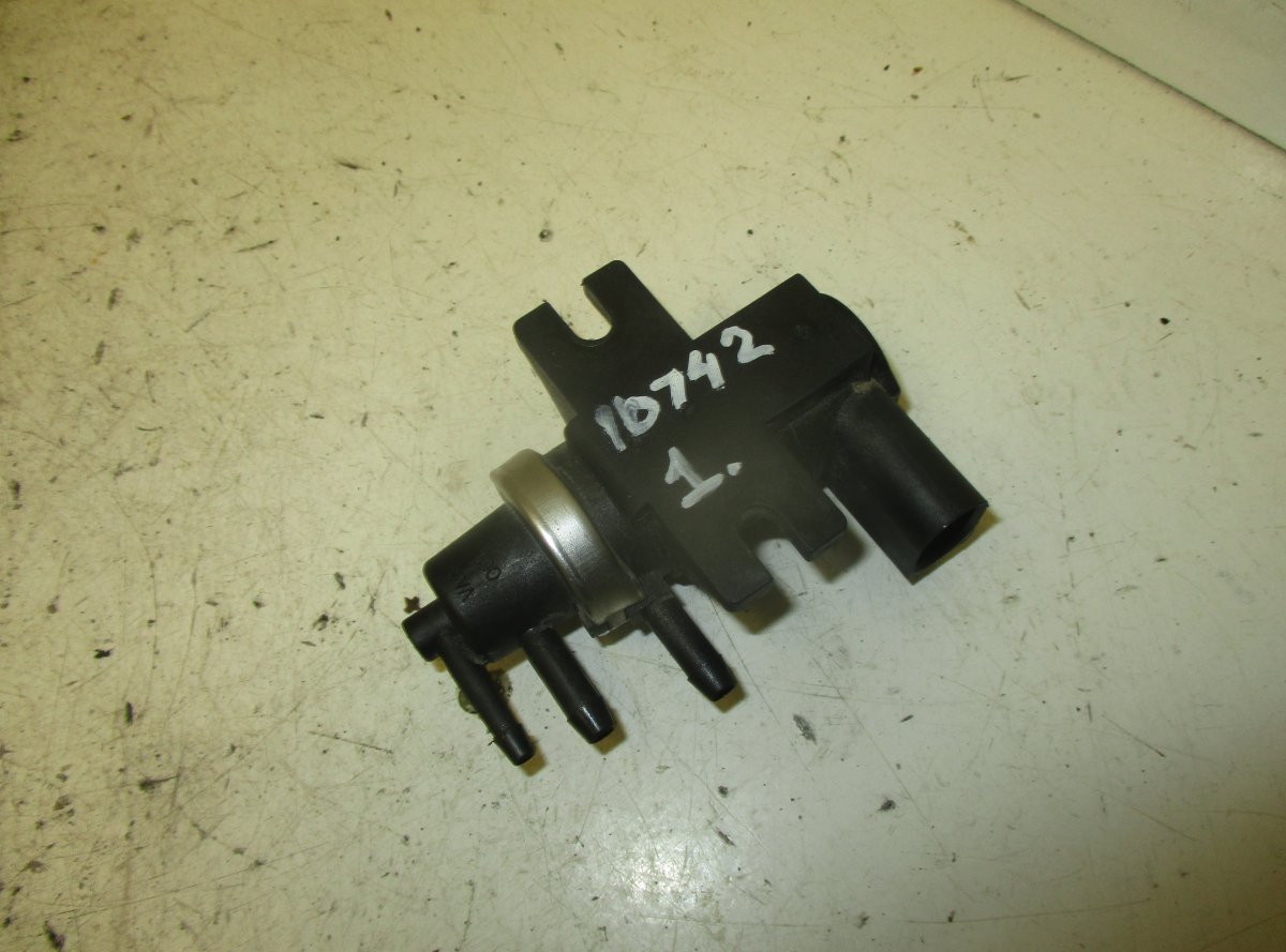 Volkswagen Touareg Engine Solenoid Valve VW TOUAREG I (7L) (2002-2010) Engine Solenoid V...