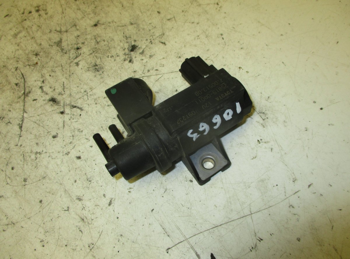 Toyota Avensis (T27) Engine Solenoid Valve TOYOTA AVENSIS (T270) (2009-2018) Engine Soleno...
