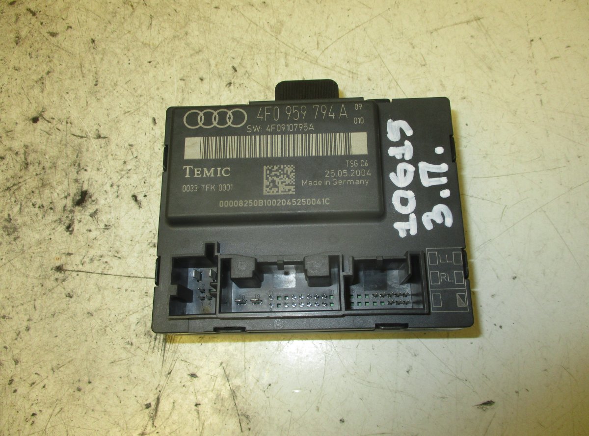 Audi A6 (C5) Door control unit rear right