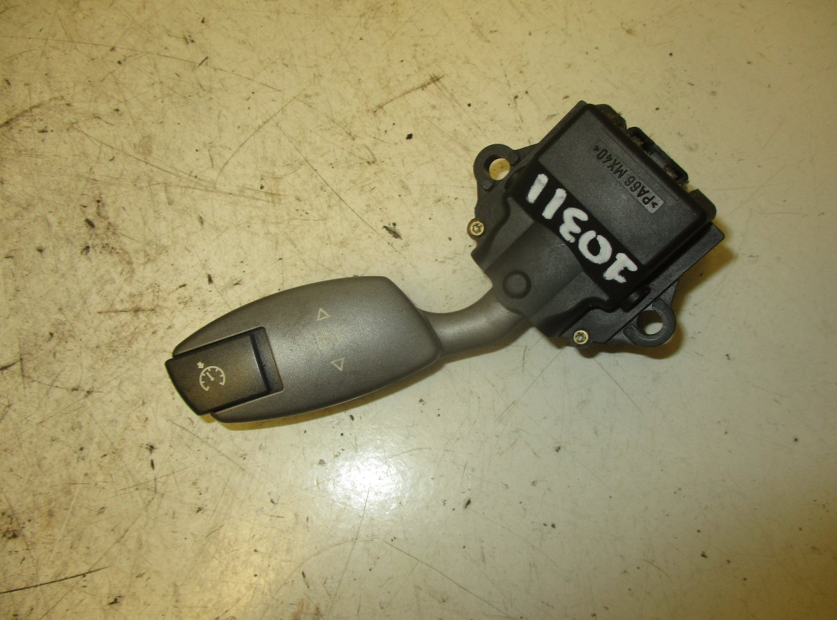 BMW 7 (E65 / E66 / E67 / E68) Cruise control switch