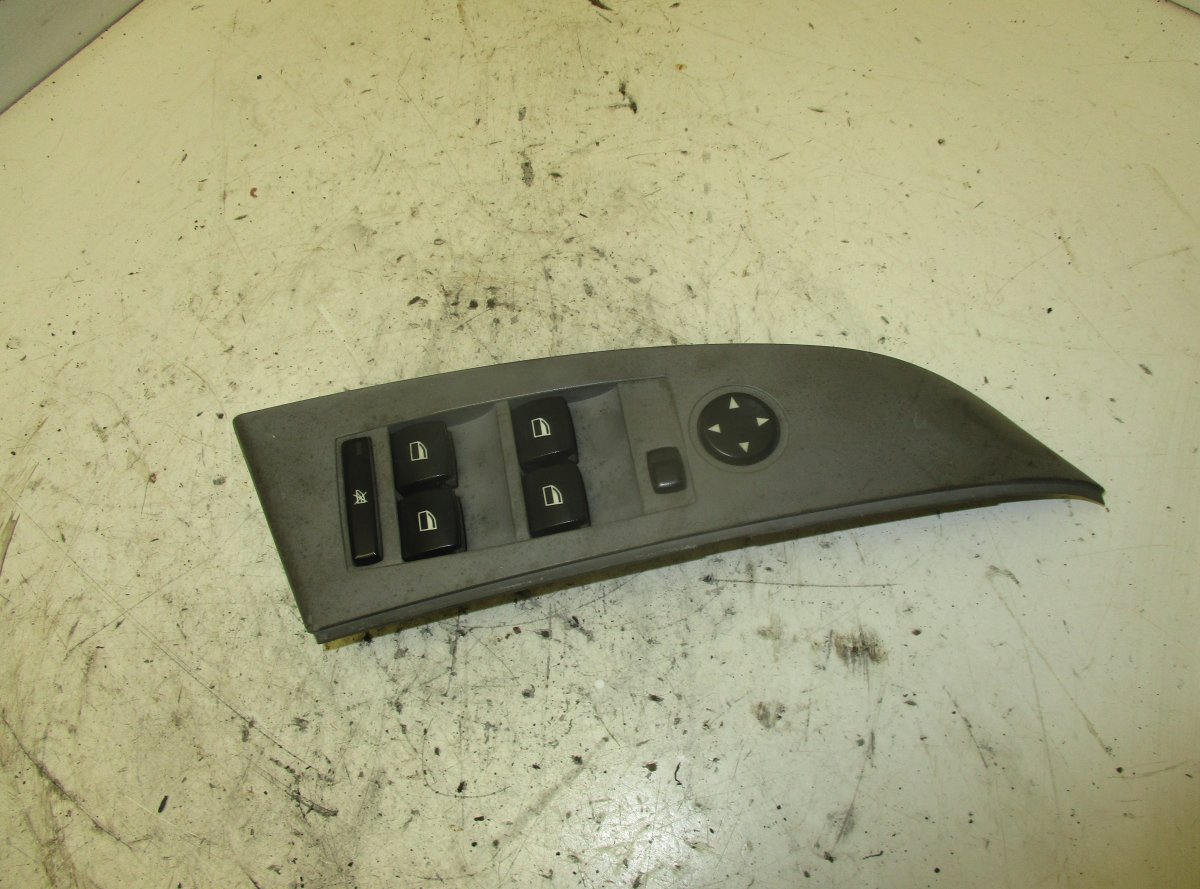 BMW 5 (E39) Main windows switch