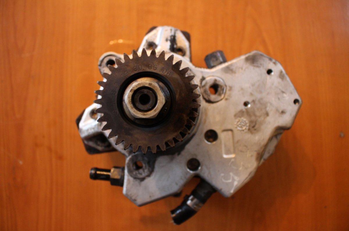 Mercedes-Benz A (W169) Fuel injection pump, diesel MERCEDES-BENZ ML-CLASS (W164) (2005-2011) Fuel ...