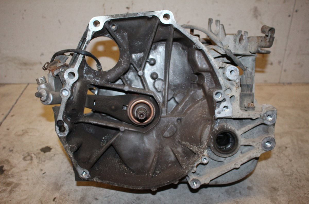 Honda FR-V Gearbox HONDA FR-V (2004-2009) Gearbox 20011-PSW-F00

P...