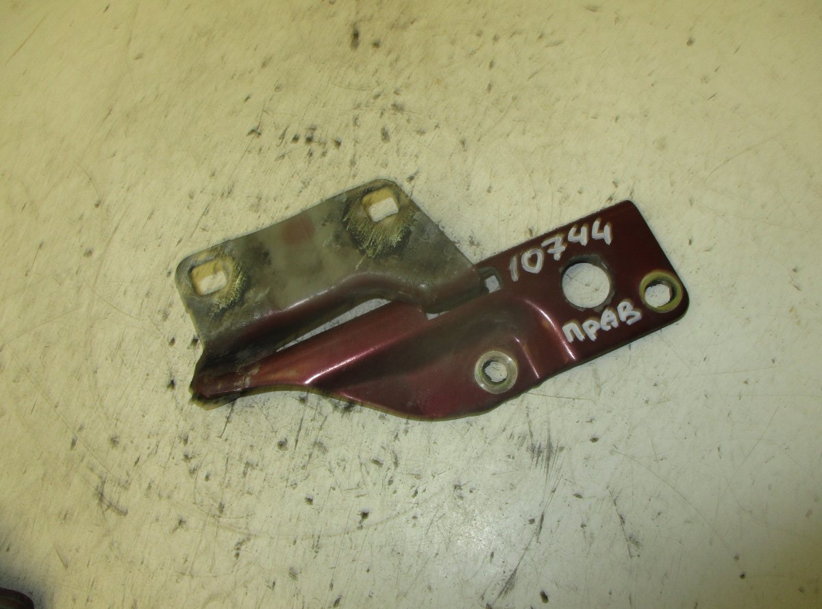 Nissan Pick Up / Navara / NP300 (D22) Bonnet Hinge Right NISSAN NAVARA II / NP300 (D40) (2004-2021) Bonn...