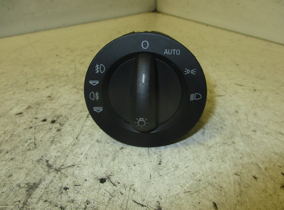 Audi A6 (C5) Headlight Switch AUDI A6 / A6 ALLROAD (C6, 4F) (2004-2011) Headl...