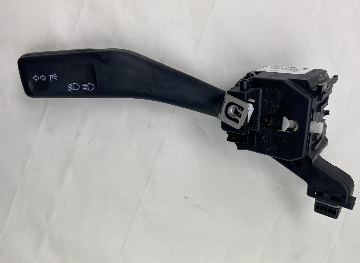 Volkswagen Golf 6 Indicator switch VW GOLF VI (5K) (2008-2013) Indicator switch 1K...