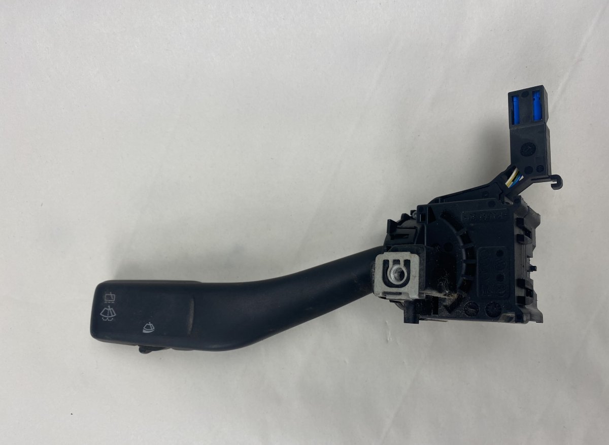 Volkswagen Golf 4 Wiper Switch Wiper switch — VW GOLF V (1K) (2003-2009) — 1KO...