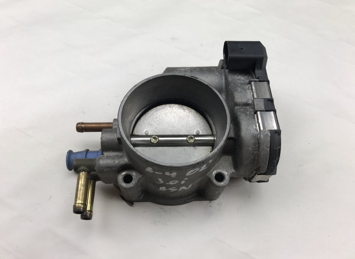 Audi A4 (B6) Throttle body AUDI A4 (B6) (2000-2004) Throttle body 07813306...