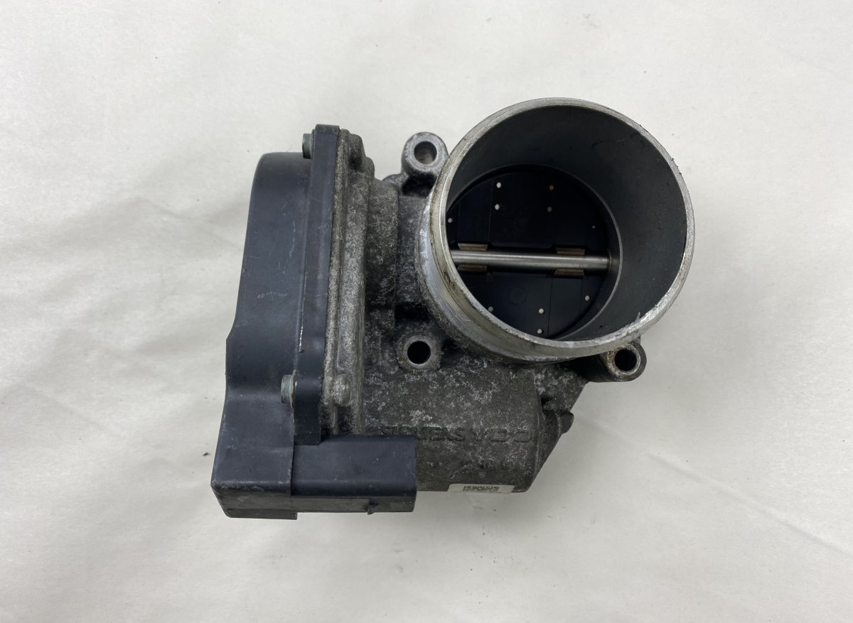 Audi A3 (8P) Throttle body AUDI A3 (8P) (2003-2012) Throttle body 06F13306...