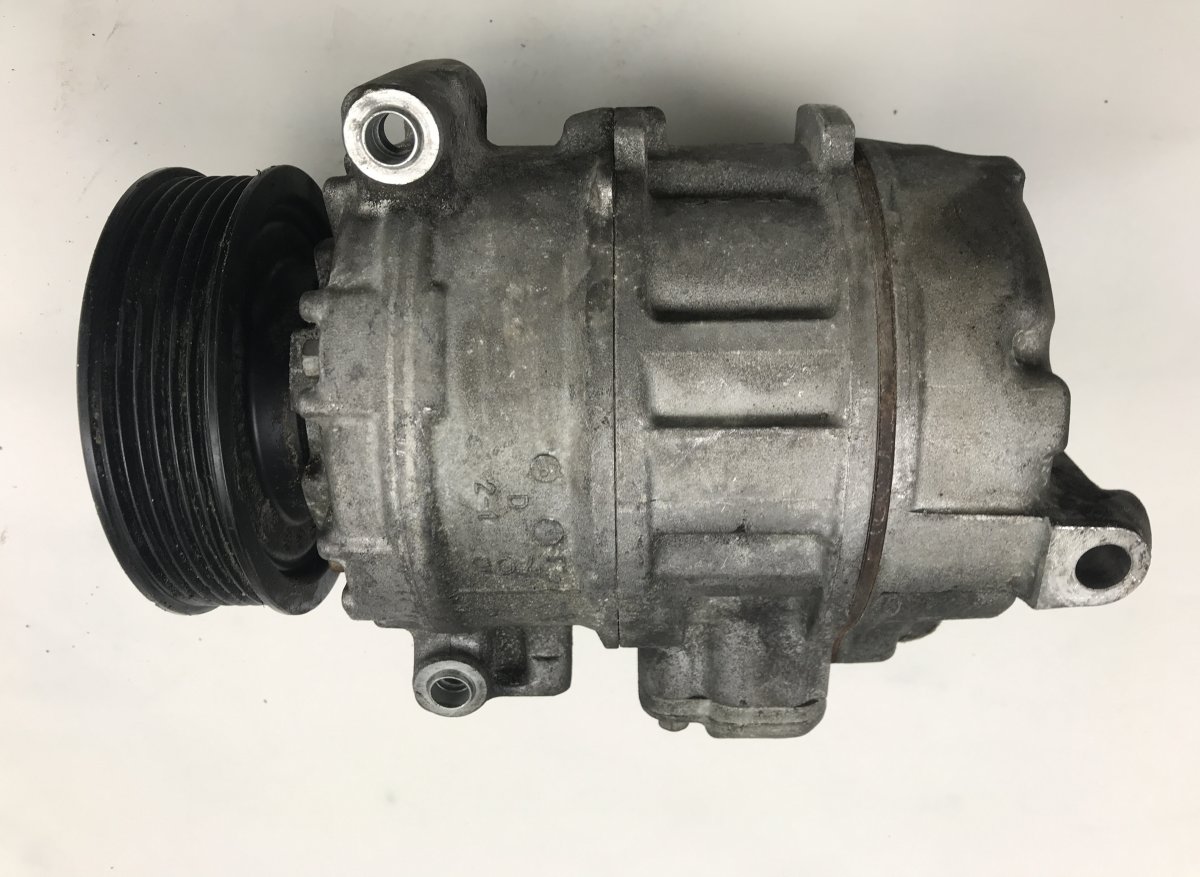Volkswagen Touran Air-conditioning compressor Air-conditioning compressor — VW TOURAN (1T1, 1...