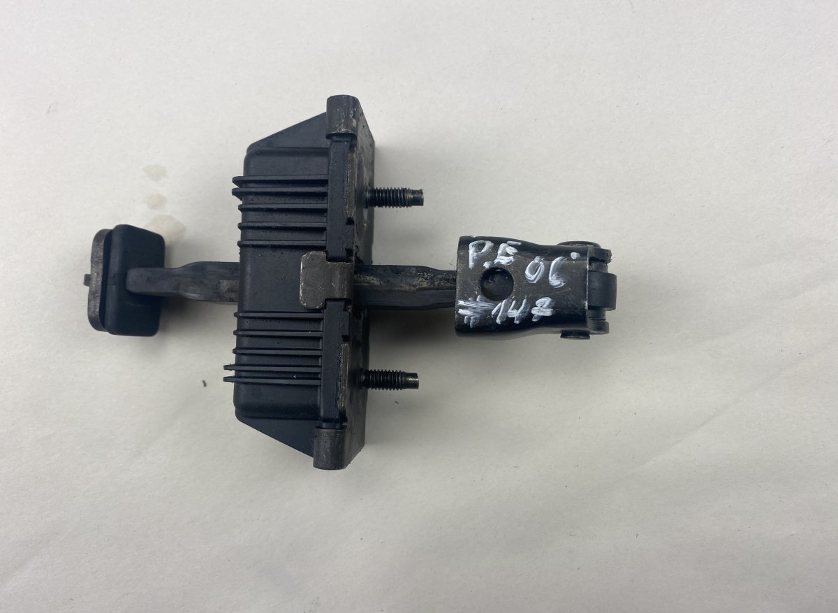 Toyota Avensis (T25) Door Stop Front Right TOYOTA AVENSIS (T250) (2003-2008) Door Stop Fro...