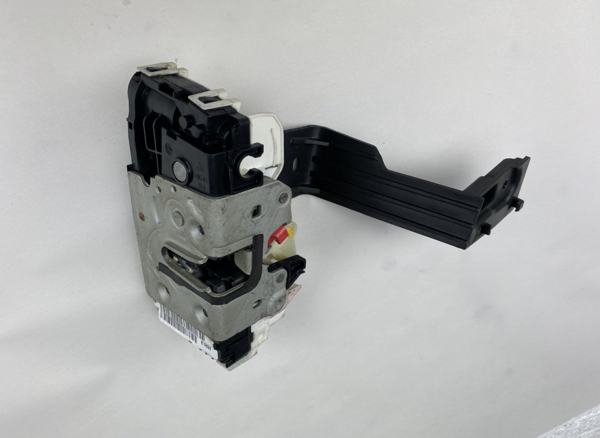 Dodge Caliber Door Lock Front Right DODGE CALIBER (2006-2012) Door Lock Front Right...