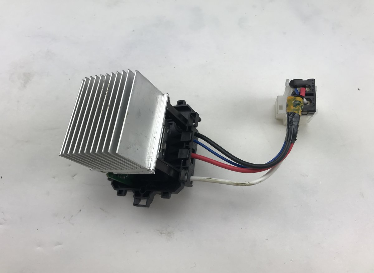 Opel Vivaro (A) Heater Fan Speed Control OPEL VIVARO A (2001-2014) Heater Fan Speed Cont...