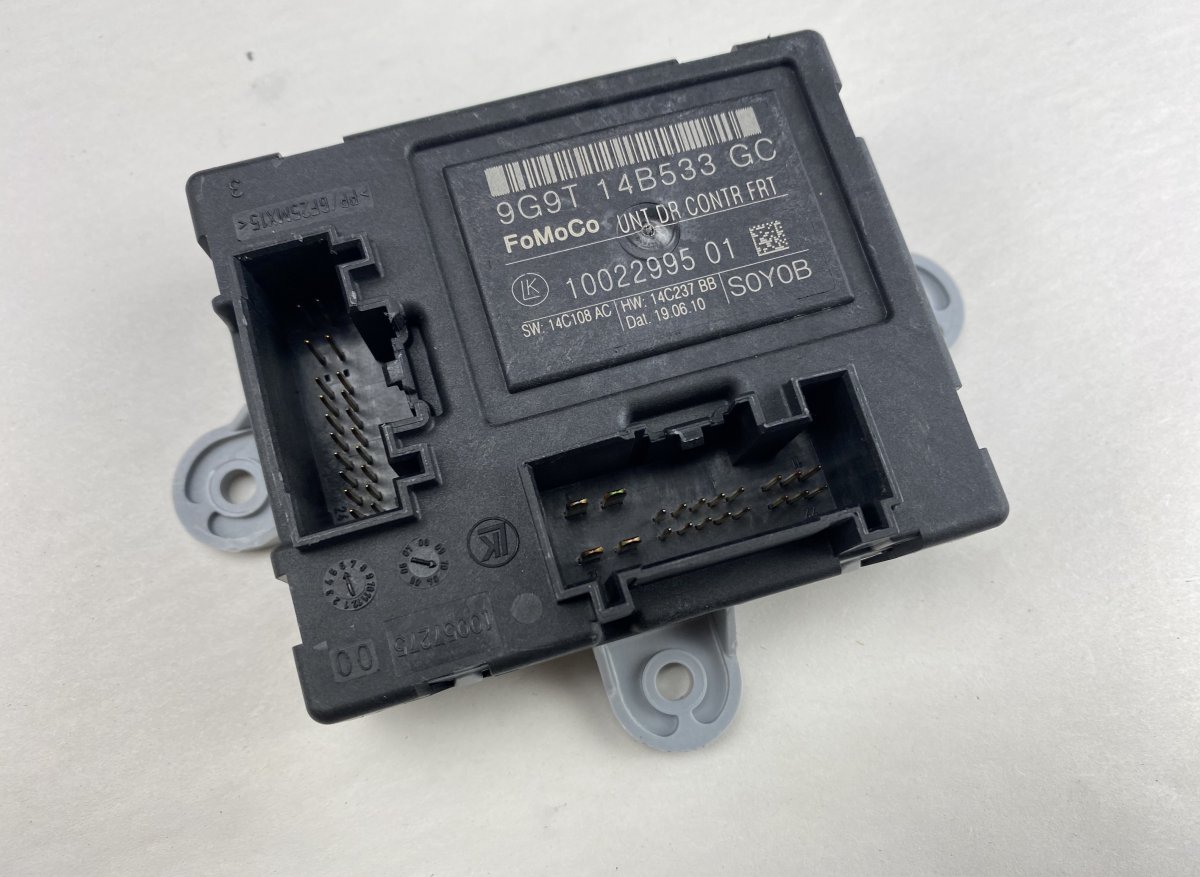 Volvo XC60 Door control unit front left