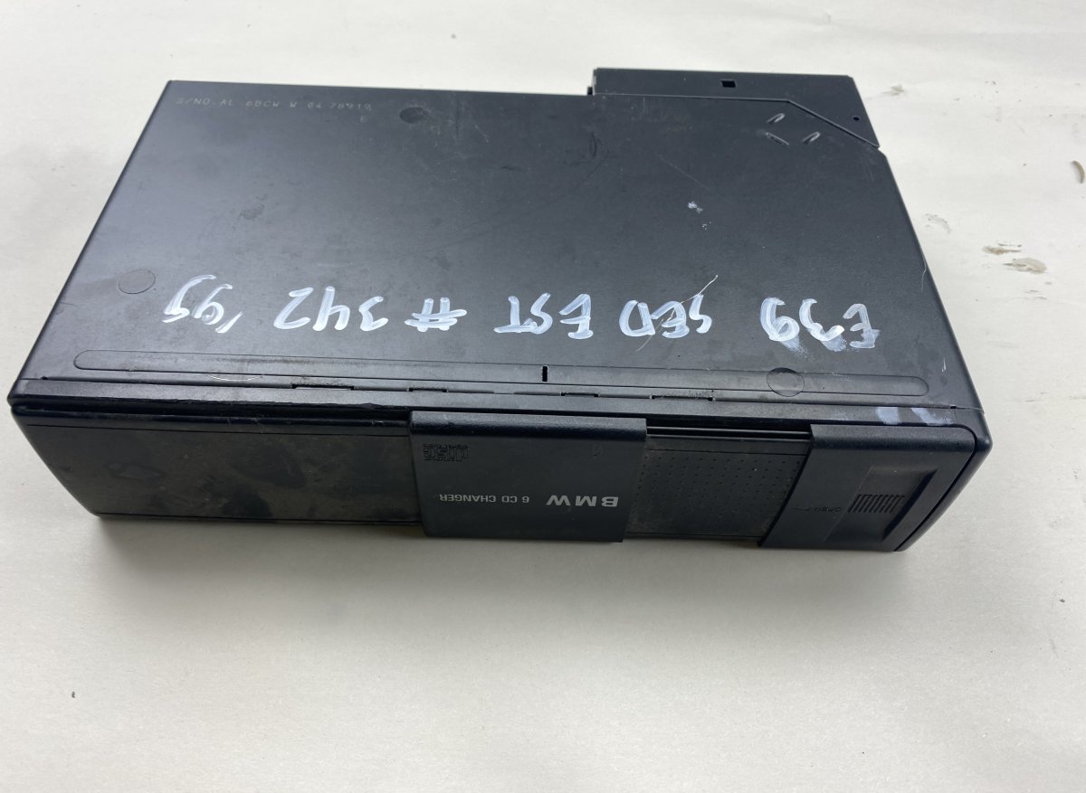BMW 5 (E39) Cd changer