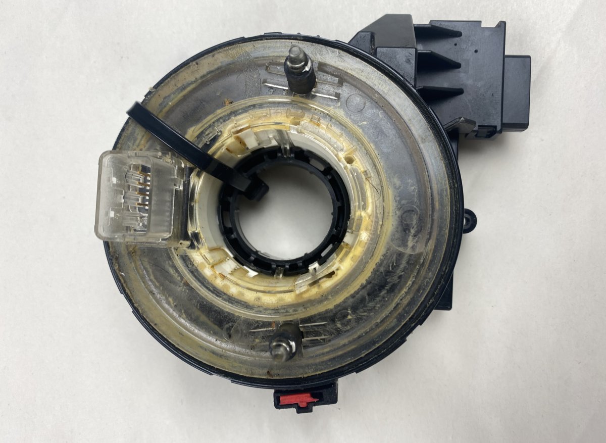 Volkswagen Golf 4 Steering wheel slip ring / squib VW GOLF V (1K) (2003-2009) Steering wheel slip ...
