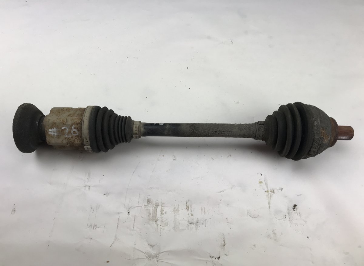 Volkswagen Tiguan Driveshaft — front right Driveshaft — front right — VW TIGUAN I (5N) (20...