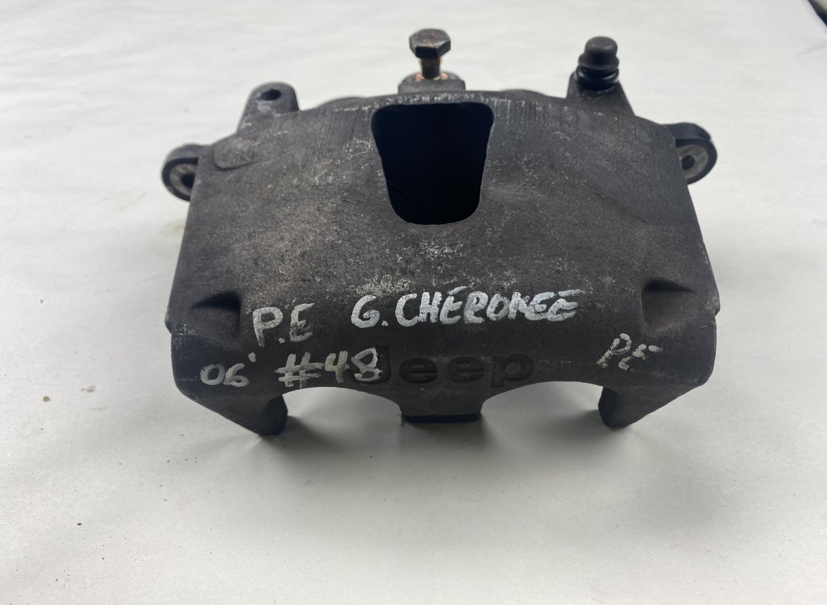 Jeep Grand Cherokee (WK) Brake caliper Front right JEEP GRAND CHEROKEE III (WH) (2005-2010) Brake ...