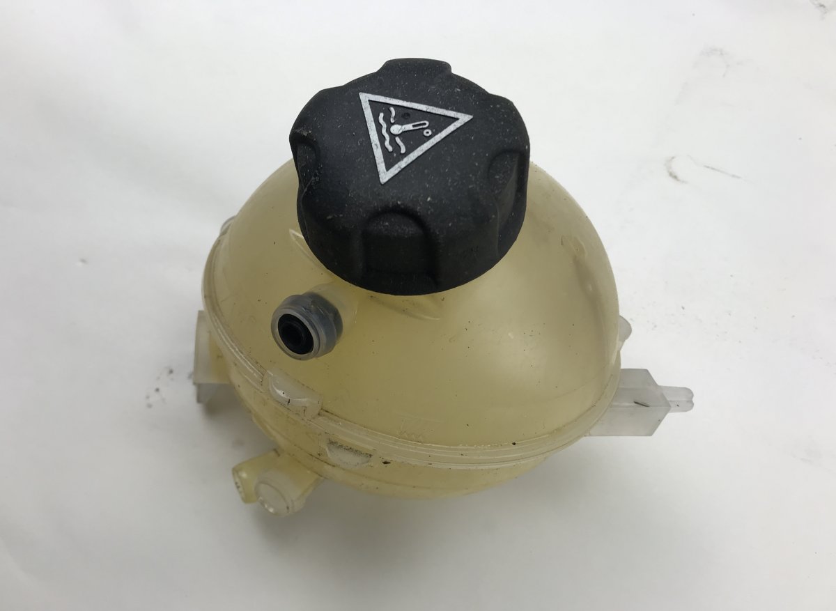 Citroen Berlingo Expansion Tank CITROËN BERLINGO III (2008-2018) Expansion Tank...