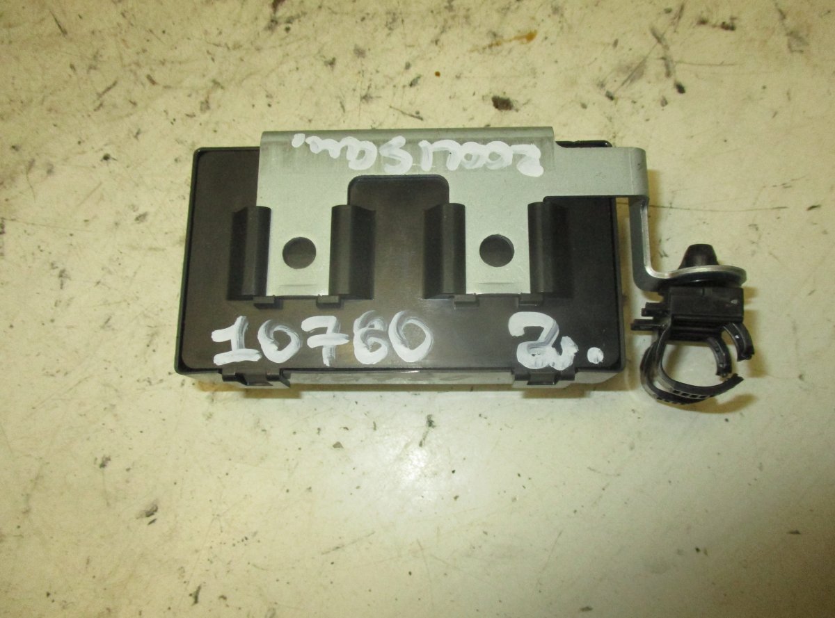Toyota Land Cruiser 150 Steering column control unit