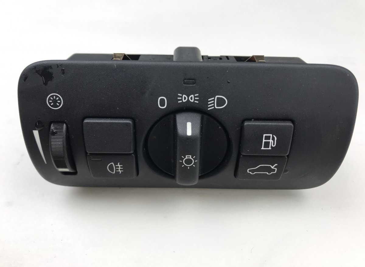 Volvo XC60 Headlight Switch