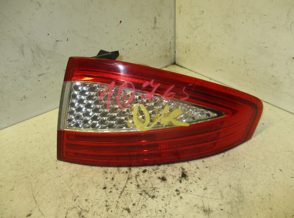 Ford Mondeo Tail light, right FORD MONDEO Mk IV (BA7) (2007-2014) Tail light,...