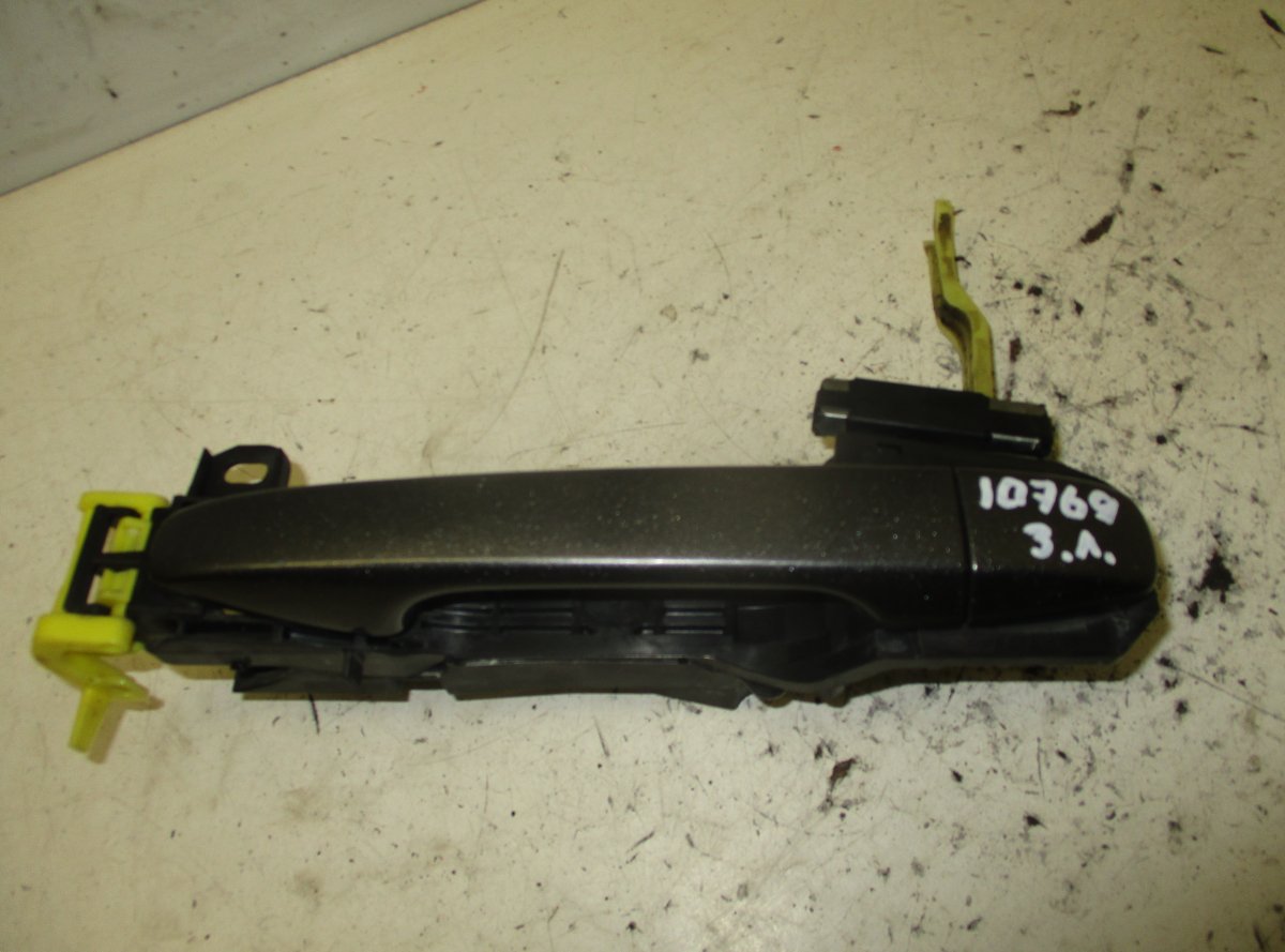 Toyota Avensis (T27) Door Handle Exterior Rear Left TOYOTA AVENSIS (T270) (2009-2018) Door Handle E...